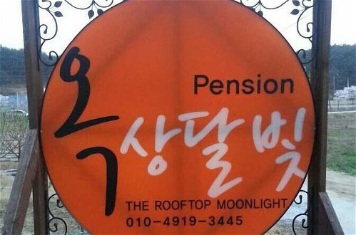 Foto 25 - Rooftop Moonlight Pension