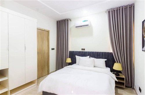 Photo 2 - Furnished 4-bed House Lekki Phase 1 Lagos