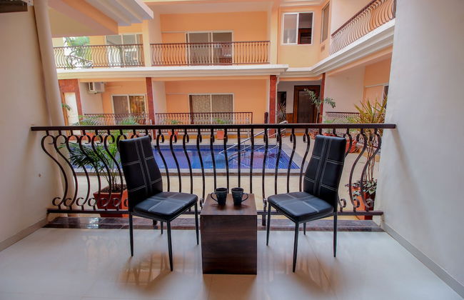 OYO 9792 Home 2BHK Poolside Siolim - Foto 19