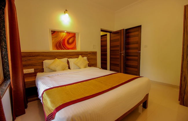 OYO 9792 Home 2BHK Poolside Siolim - Foto 6