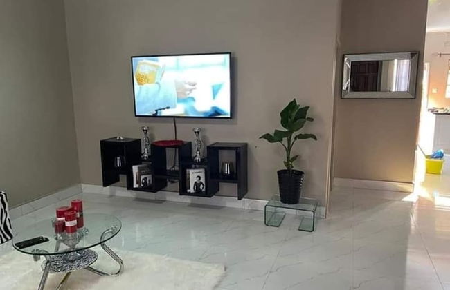 Spacious and Harmonious 2 Bedroomed Apartment - Foto 15