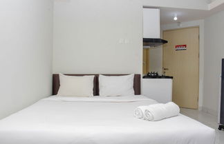 Photo 2 - Cozy and Comfy Studio at Amethyst Apartment