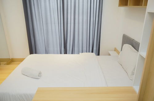 Photo 1 - Cozy Studio Room At Sky House Bsd Apartment