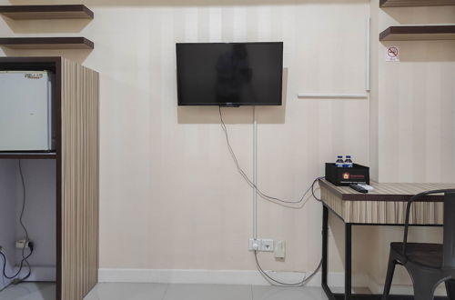 Photo 3 - Cozy and Best Deal Studio Apartment Vida View Makasar