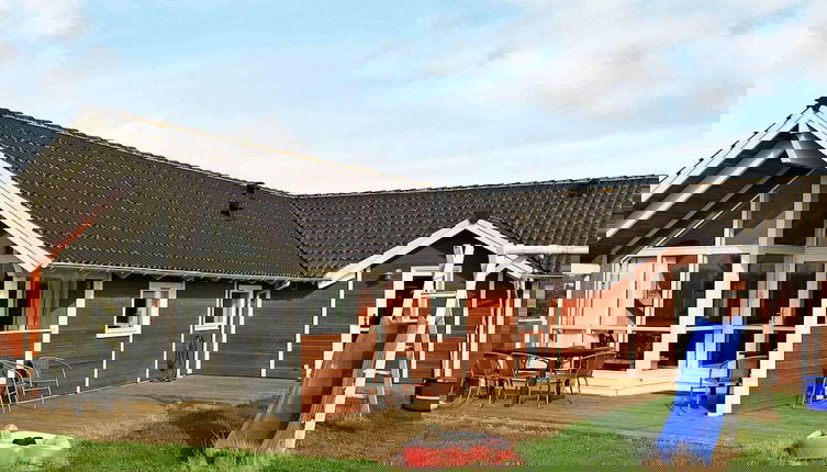 Foto 1 - 10 Person Holiday Home in Vaeggerlose-by Traum