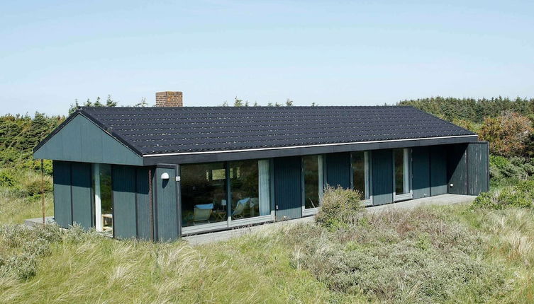 Foto 1 - Cozy Holiday Home in Lokken near Coast