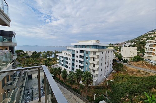Photo 10 - Holiday One Bedroom Sea View Apartment Vlore