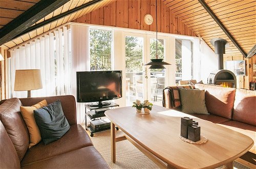 Photo 5 - 6 Person Holiday Home in Saltum