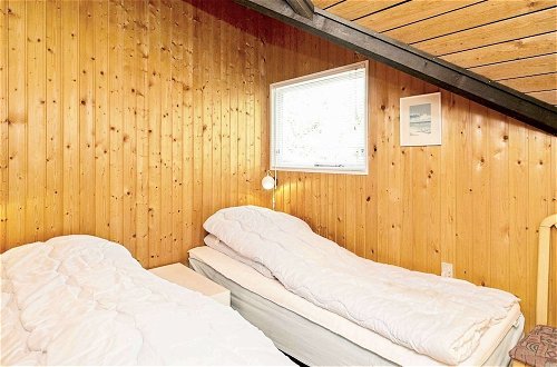 Photo 13 - 6 Person Holiday Home in Saltum