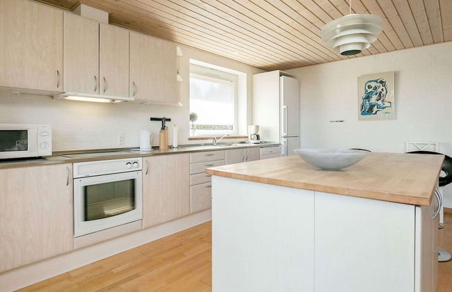 8 Person Holiday Home in Thyholm-by Traum - Foto 13