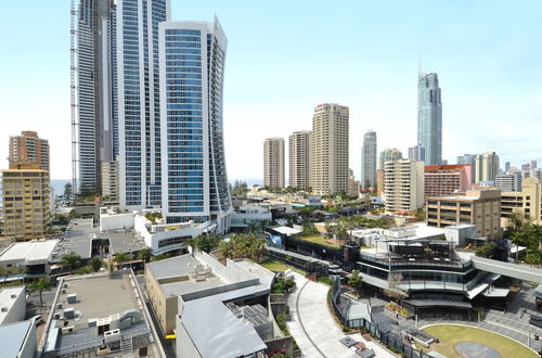 Photo 43 - Circle on Cavill - HR Surfers Paradise