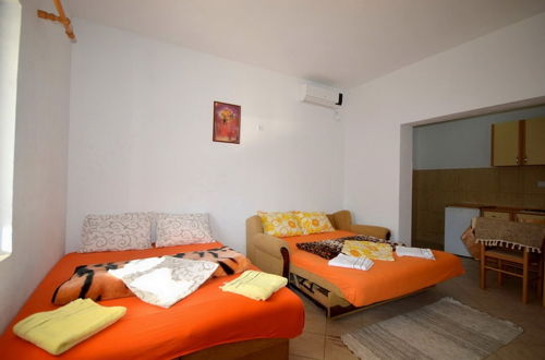 Photo 3 - Vavic Apartments