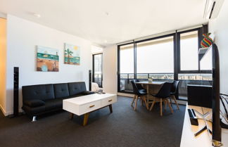 Photo 1 - SANTERI, 2BDR Melbourne Apartment