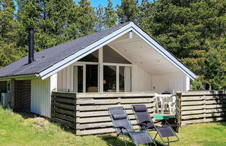 Foto 1 - Vibrant Holiday Home in Blåvand near Sea