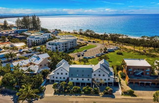 Photo 1 - Byron Bay Beachfront Apartments