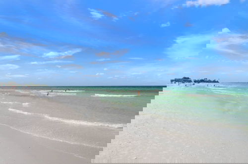 Foto 1 - Crystal Sands & Dreams