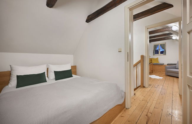 White Swan Boutique Apartments - Photo 64