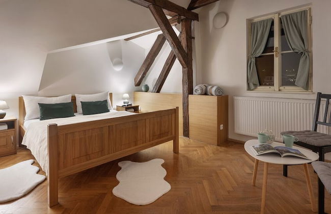 White Swan Boutique Apartments - Photo 53