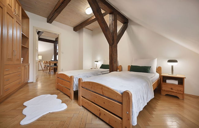 White Swan Boutique Apartments - Photo 54