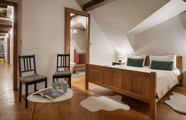 White Swan Boutique Apartments - Photo 50