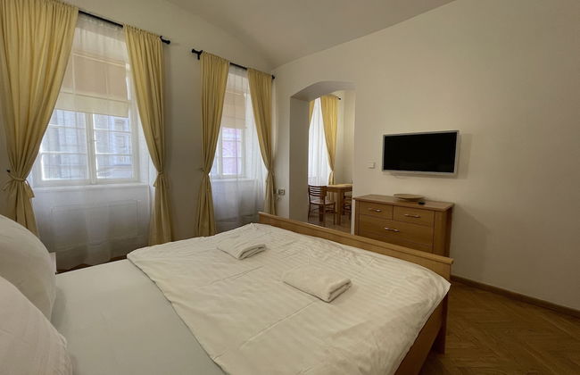 White Swan Boutique Apartments - Foto 2