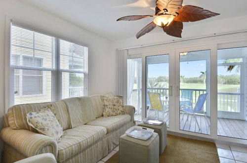 Photo 3 - Coral Breeze by Avantstay Close to Beach w/ Balcony & Shared Pool! Month Long Stays Only