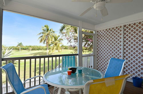 Photo 18 - Coral Breeze by Avantstay Close to Beach w/ Balcony & Shared Pool! Month Long Stays Only