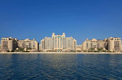 Photo 11 - Beach Pool Fairmont Residences