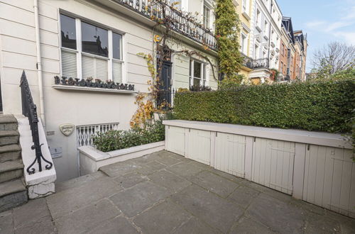 Foto 24 - Altido Stylish 2 Bed Flat In Notting Hill