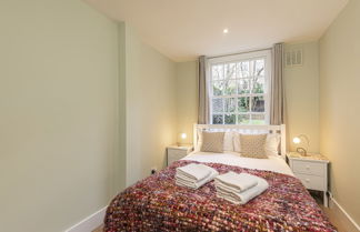 Foto 1 - JOIVY Stylish 2 Bed Flat In Notting Hill