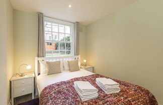 Photo 2 - JOIVY Stylish 2 Bed Flat In Notting Hill