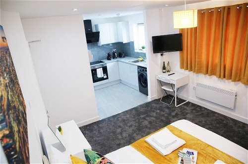 Foto 3 - Stunning 2-bed Apartment in Harrow