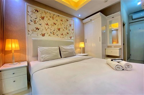 Photo 2 - Well Furnished Studio Room at Grand Asia Afrika Apartment