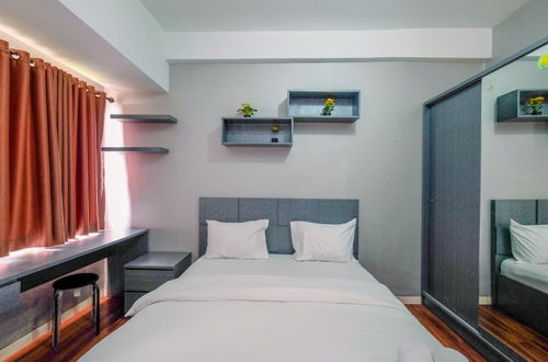 Photo 1 - Comfortable And Simply Studio Room At Margonda Residence 5 Apartment