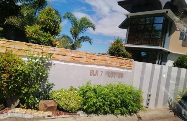 Luxury Villa at Mariveles Bataan, Philippines, Ph - Photo 33