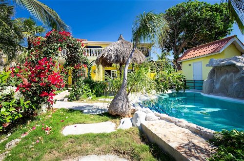 Foto 1 - Breathtaking Family Designer Villa w/ Private Pool & Tropical Garden