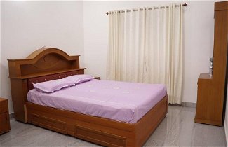 Photo 2 - Beautiful 2-bed Apartment in Ernakulam