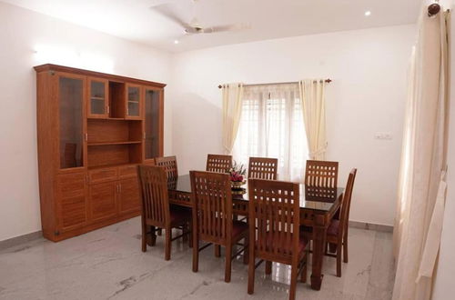 Photo 12 - Beautiful 2-bed Apartment in Ernakulam