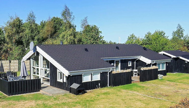 Foto 1 - 8 Person Holiday Home in Otterup