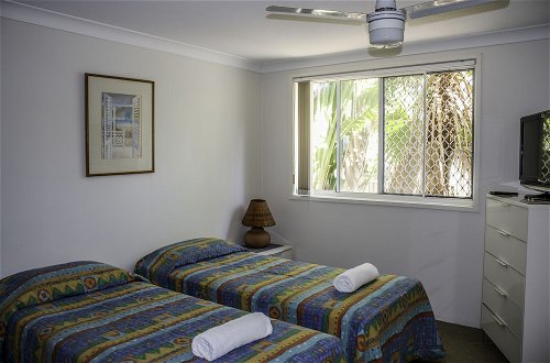 Photo 5 - Surfers Beach Holiday Apartments