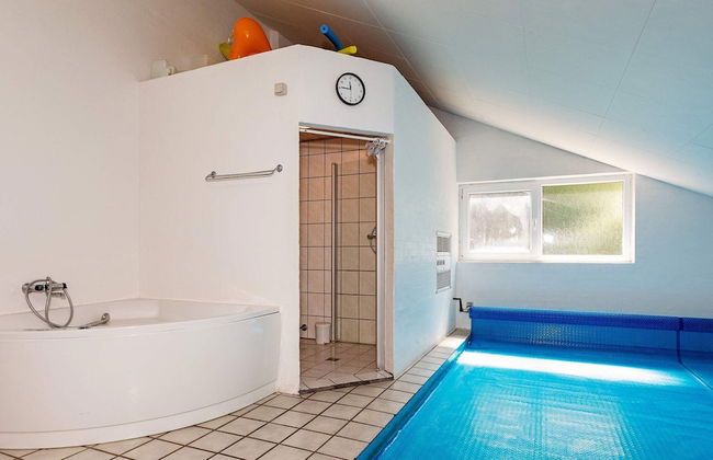 12 Person Holiday Home in Spottrup - Foto 4