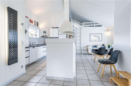 Photo 9 - 8 Person Holiday Home in Hvide Sande