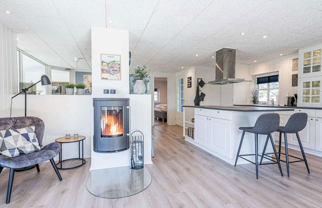 8 Person Holiday Home in Vejers Strand - Foto 12
