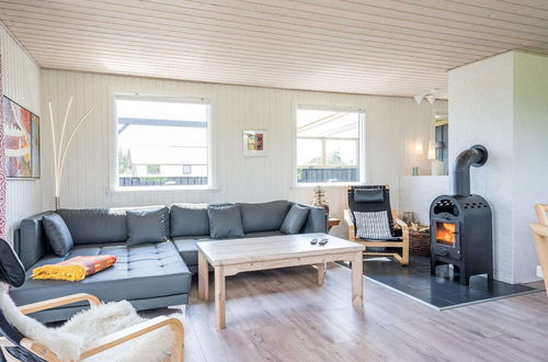 Photo 8 - 4 Person Holiday Home in Hvide Sande