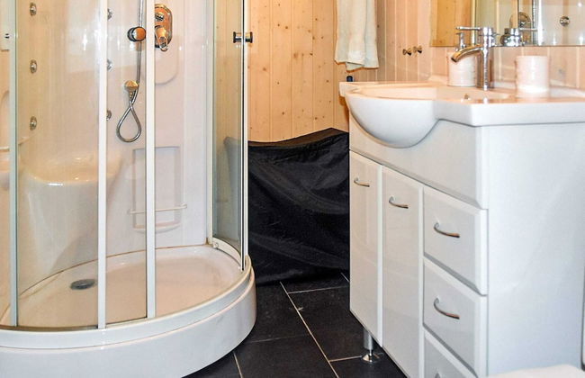8 Person Holiday Home in Sandstad - Foto 16