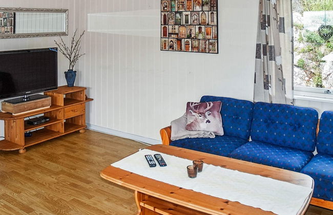 8 Person Holiday Home in Sandstad - Foto 14