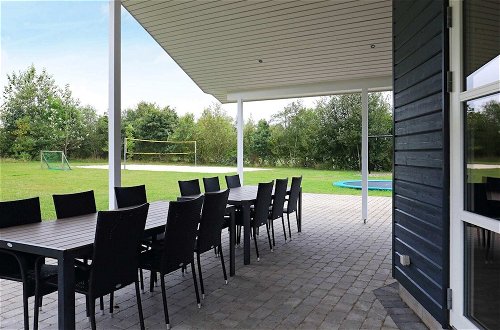 Photo 25 - 14 Person Holiday Home in Hojslev