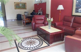 Photo 2 - Diplomat Luxury Furnished Apartments