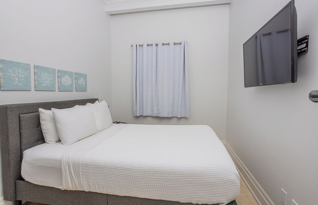 The Atrium Resort - Photo 16