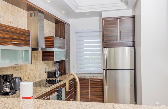 The Atrium Resort - Photo 21